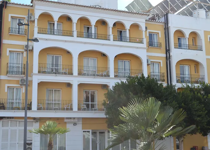 Toboso Chaparil Hotel 3*