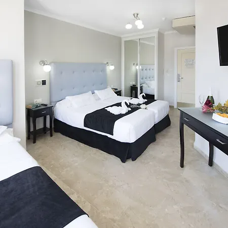 Toboso Chaparil Hotel